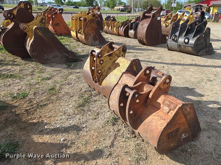 image for item FH6616 Backhoe attachments