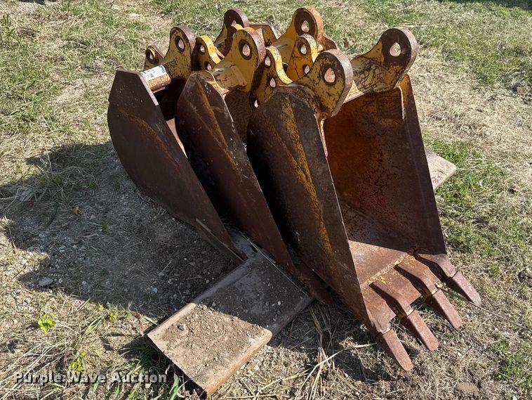 image for item FH6618 (3) backhoe buckets