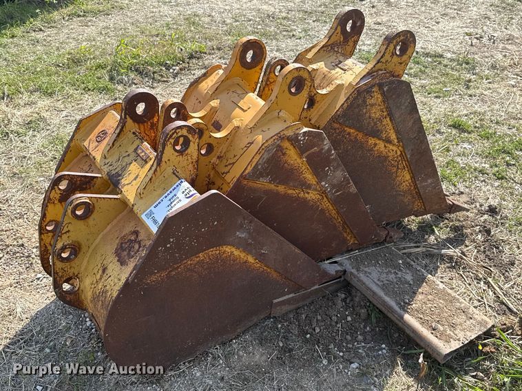 image for item FH6618 (3) backhoe buckets