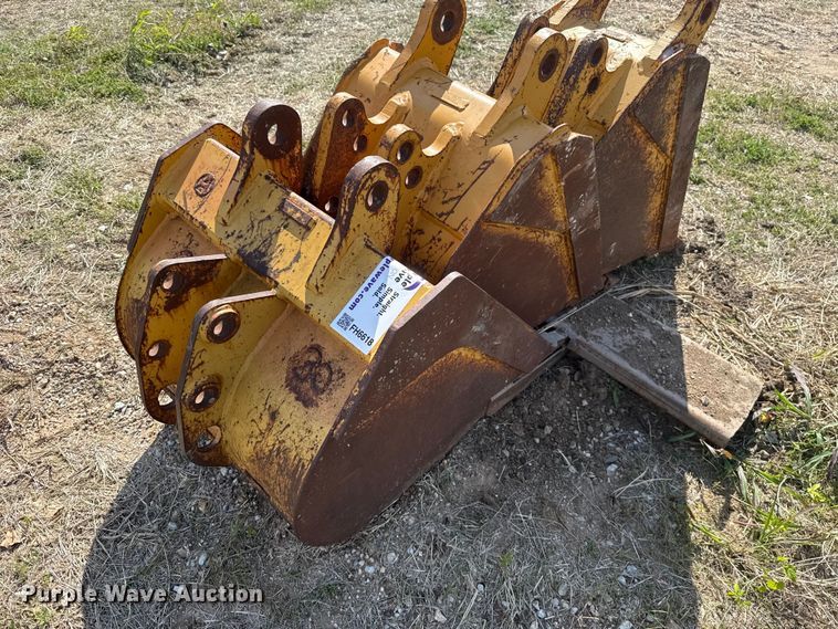 image for item FH6618 (3) backhoe buckets