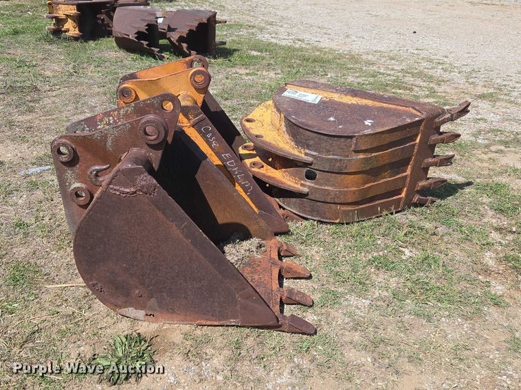 image for item FH6619 (3) backhoe buckets