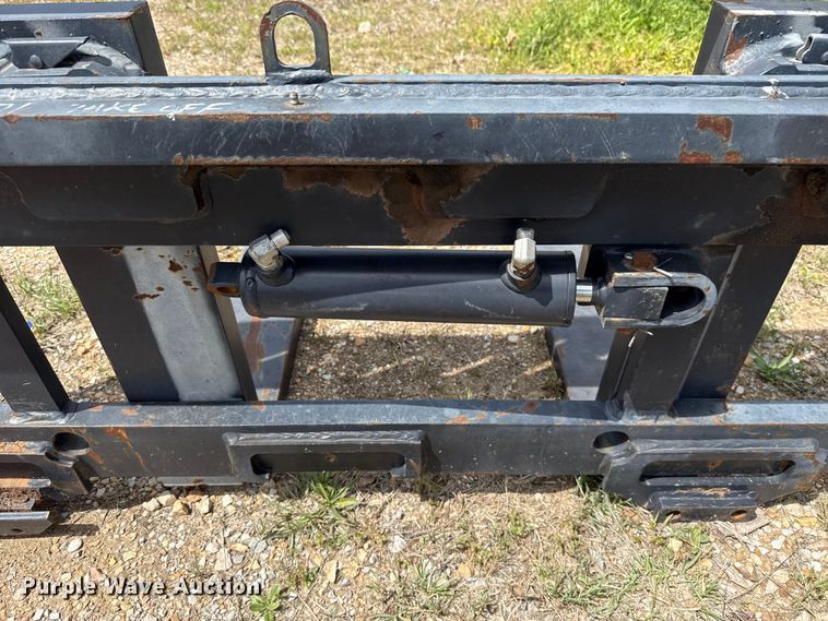 image for item FH6621 2017 Doosan A230012 forklift forks