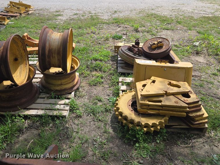 image for item FH6622 Crawler attachments