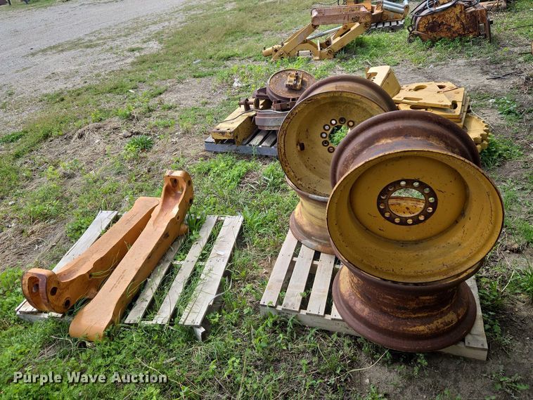 image for item FH6622 Crawler attachments