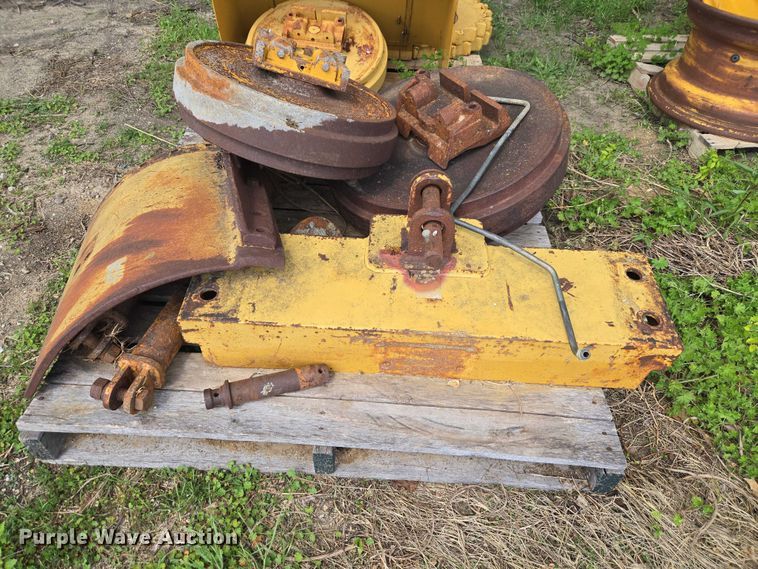 image for item FH6622 Crawler attachments
