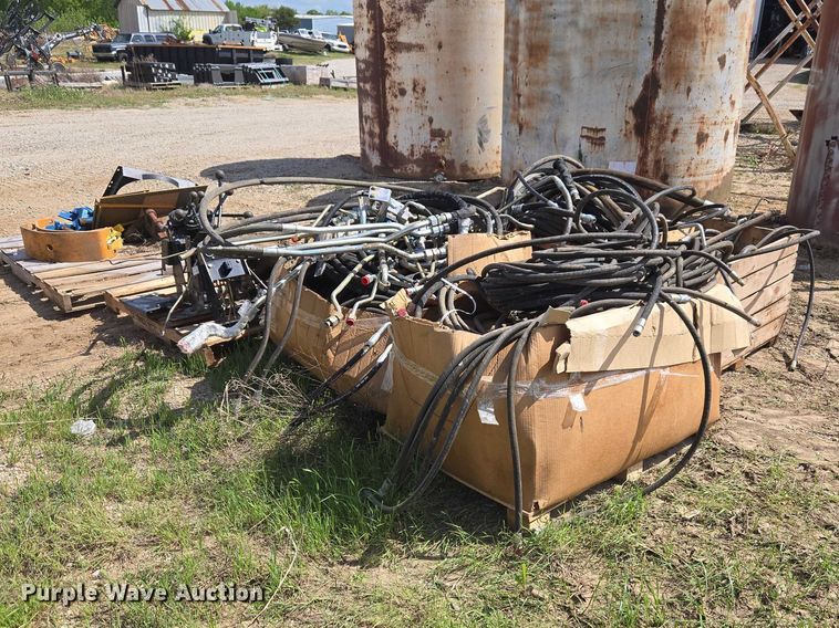 image for item FH6623 Backhoe parts
