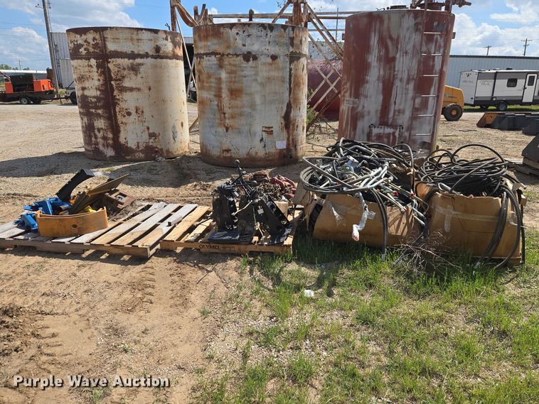 image for item FH6623 Backhoe parts