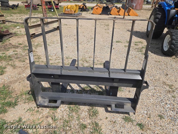 image for item FH6624 CNH Industries CASEK CARRAIGE W48 skid steer forks