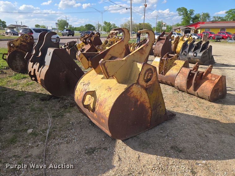 image for item FH6628 Excavator bucket