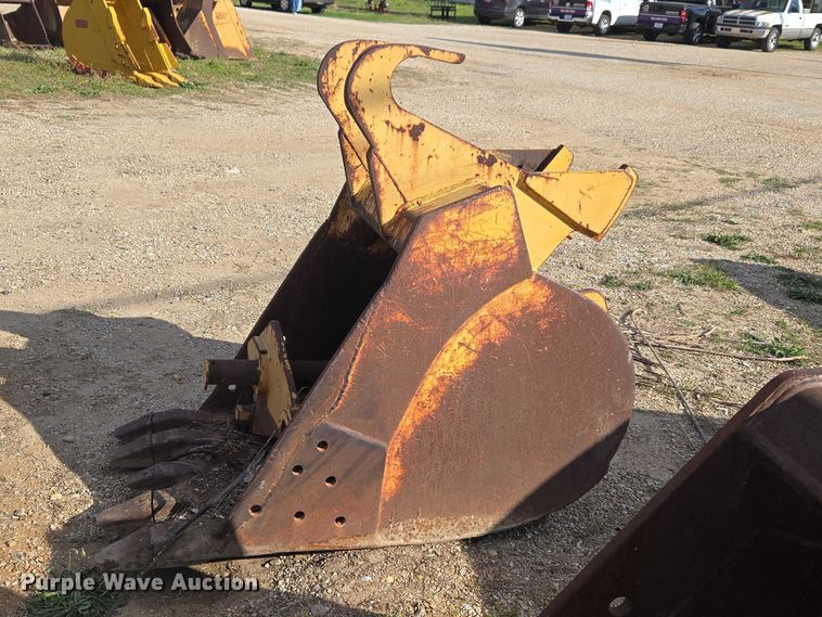 image for item FH6628 Excavator bucket