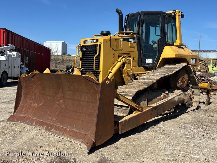 image for item FH7018 2017 Caterpillar D6N XL dozer
