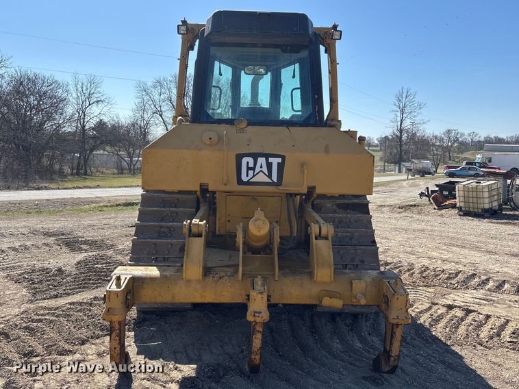 image for item FH7018 2017 Caterpillar D6N XL dozer