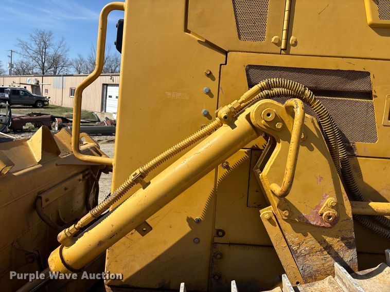 image for item FH7018 2017 Caterpillar D6N XL dozer