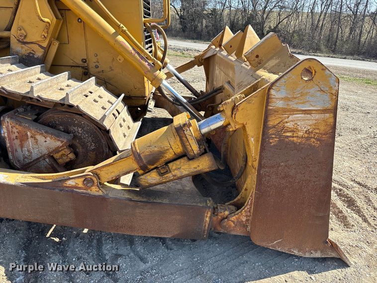image for item FH7018 2017 Caterpillar D6N XL dozer