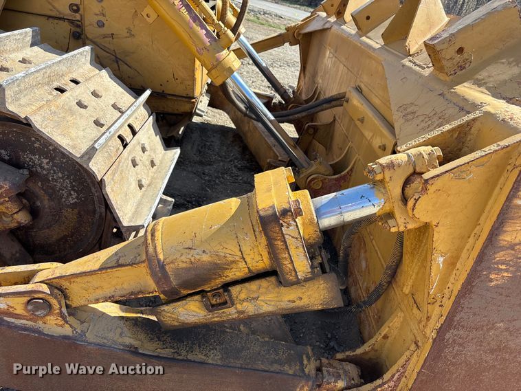 image for item FH7018 2017 Caterpillar D6N XL dozer