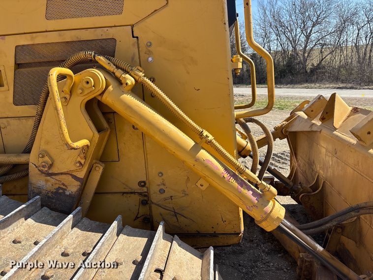 image for item FH7018 2017 Caterpillar D6N XL dozer