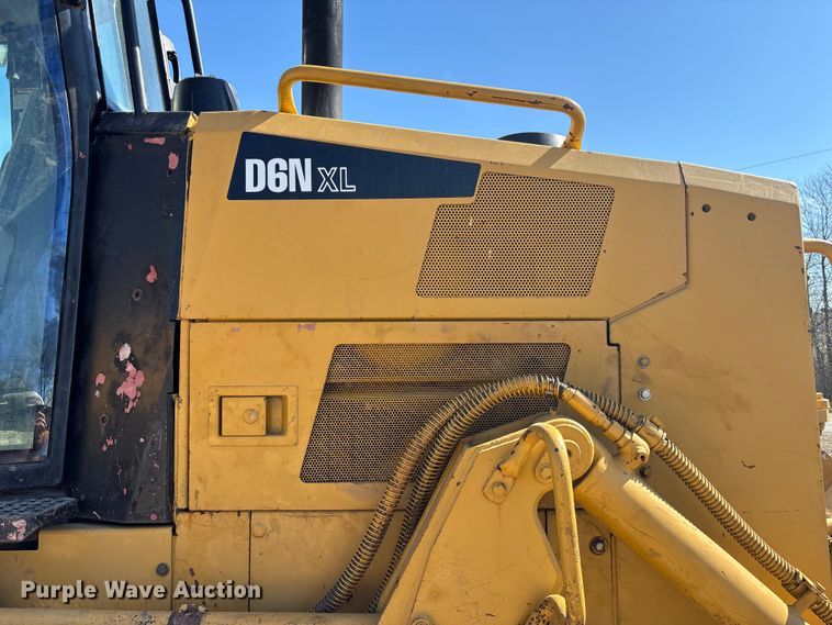 image for item FH7018 2017 Caterpillar D6N XL dozer