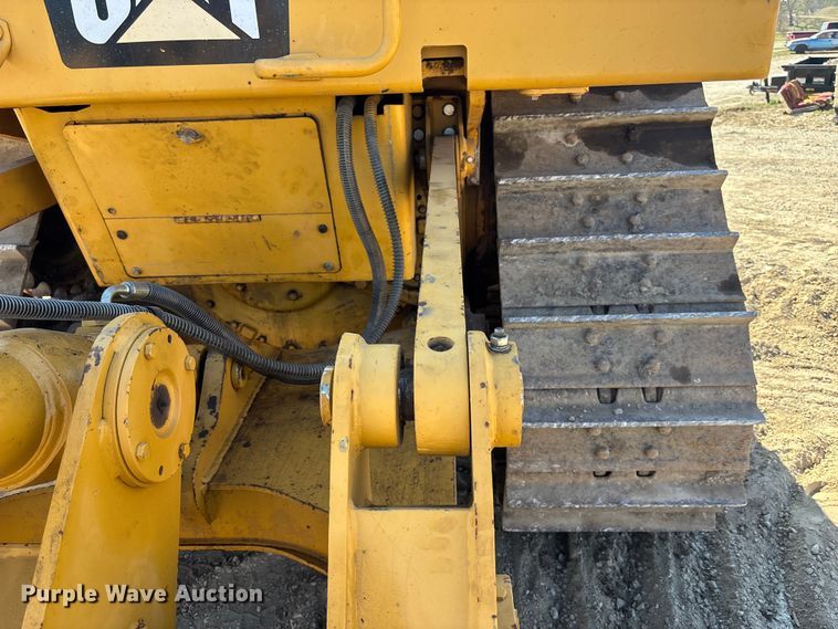 image for item FH7018 2017 Caterpillar D6N XL dozer