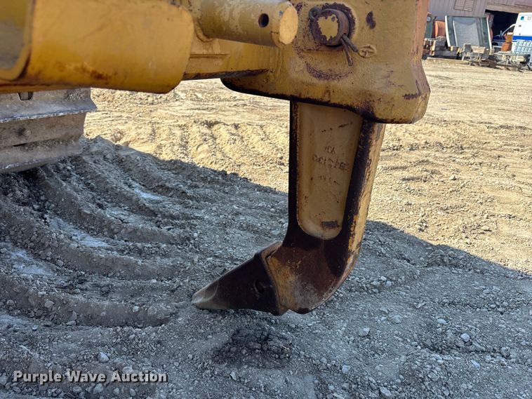 image for item FH7018 2017 Caterpillar D6N XL dozer