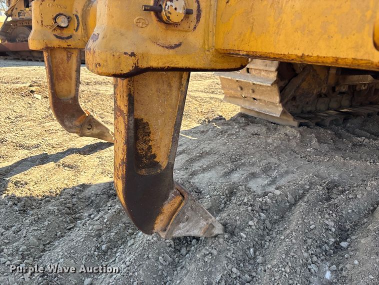 image for item FH7018 2017 Caterpillar D6N XL dozer