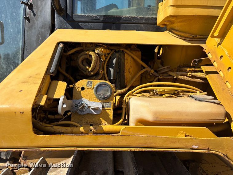 image for item FH7018 2017 Caterpillar D6N XL dozer