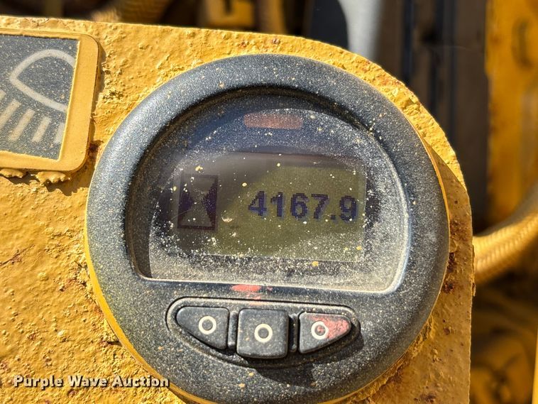 image for item FH7018 2017 Caterpillar D6N XL dozer