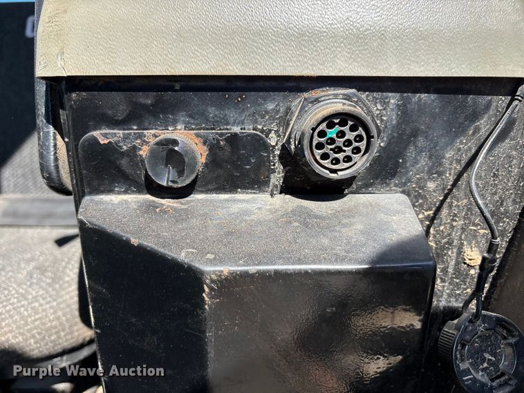 image for item FH7018 2017 Caterpillar D6N XL dozer