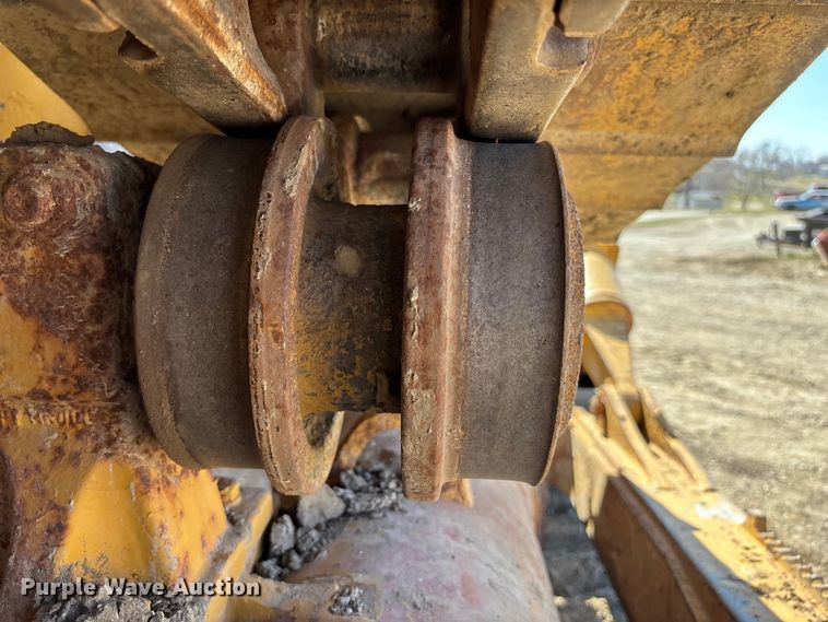 image for item FH7018 2017 Caterpillar D6N XL dozer