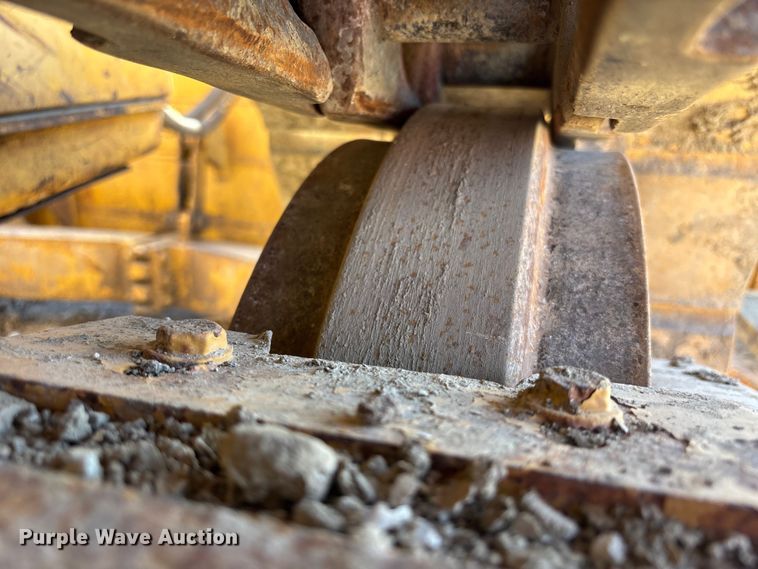 image for item FH7018 2017 Caterpillar D6N XL dozer