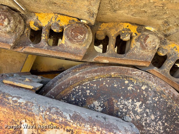 image for item FH7018 2017 Caterpillar D6N XL dozer