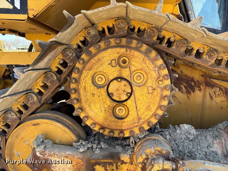 image for item FH7018 2017 Caterpillar D6N XL dozer