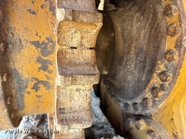 image for item FH7018 2017 Caterpillar D6N XL dozer