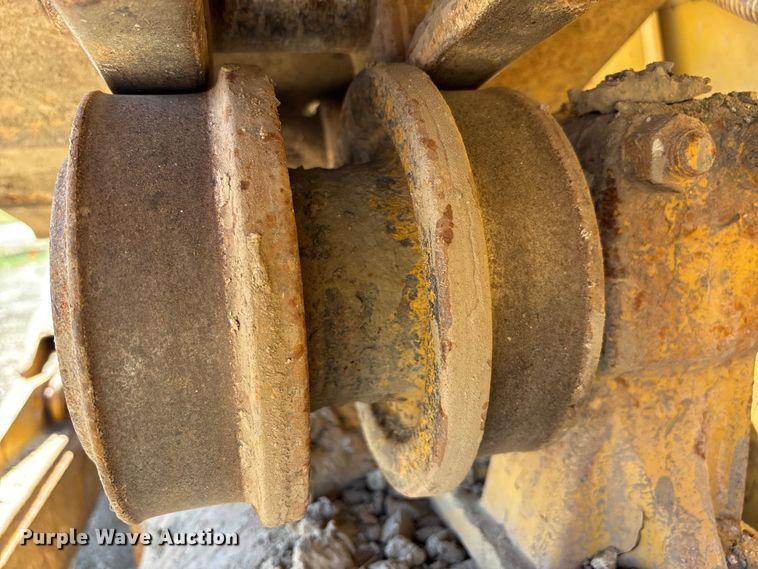 image for item FH7018 2017 Caterpillar D6N XL dozer