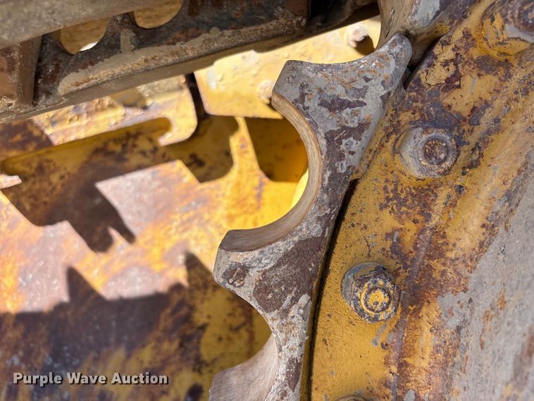 image for item FH7018 2017 Caterpillar D6N XL dozer