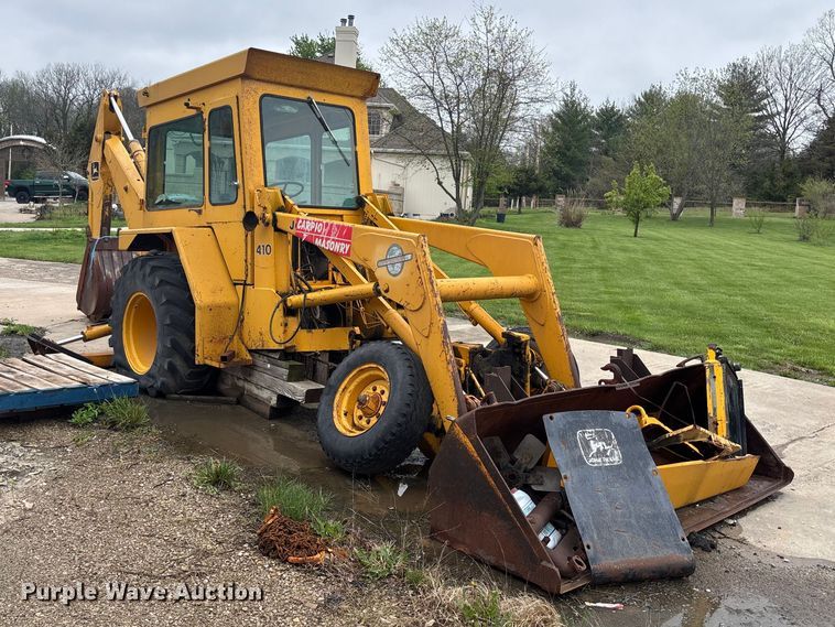 image for item FH7049 John Deere 410 backhoe