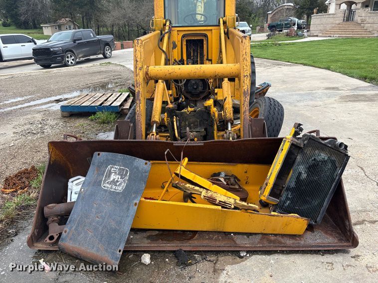 image for item FH7049 John Deere 410 backhoe