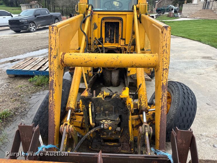 image for item FH7049 John Deere 410 backhoe