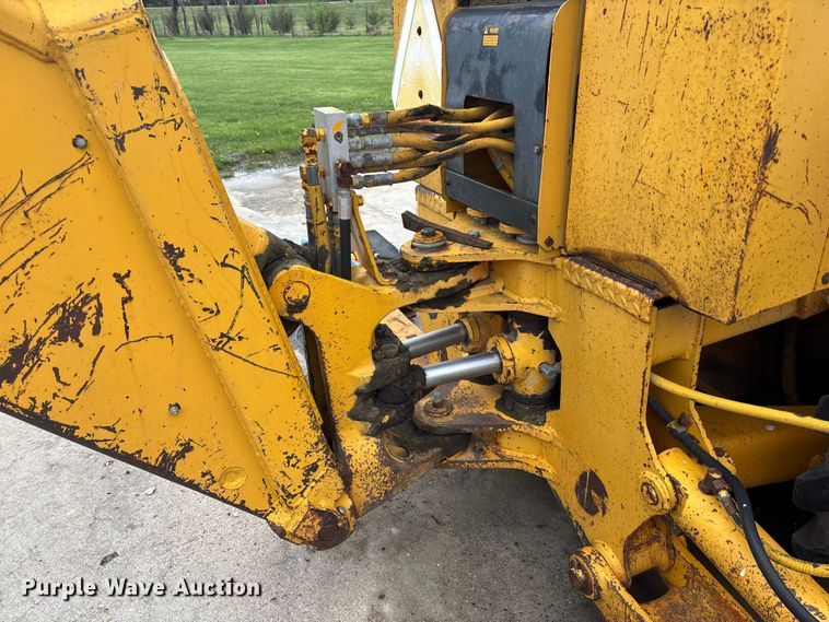 image for item FH7049 John Deere 410 backhoe