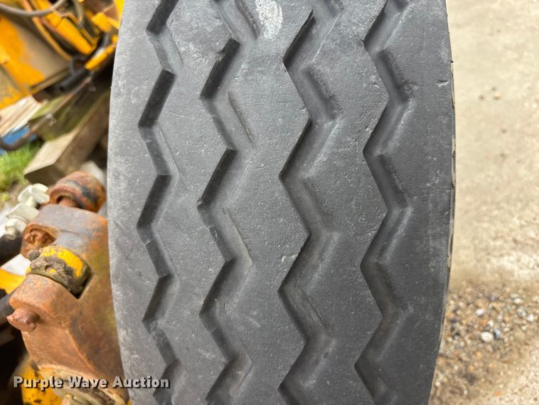 image for item FH7049 John Deere 410 backhoe