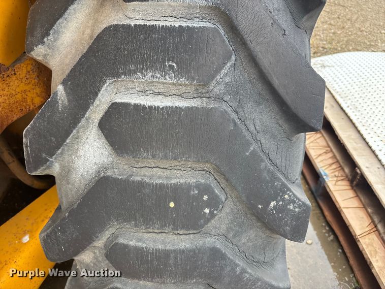 image for item FH7049 John Deere 410 backhoe
