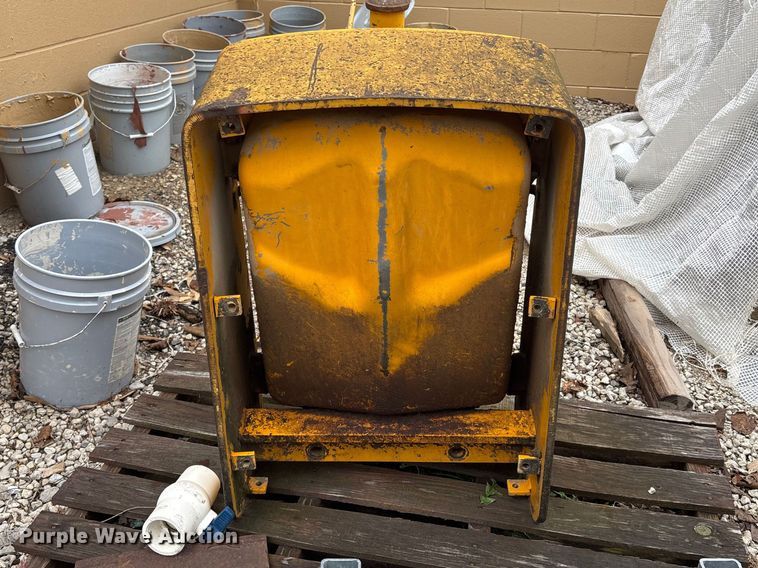 image for item FH7049 John Deere 410 backhoe