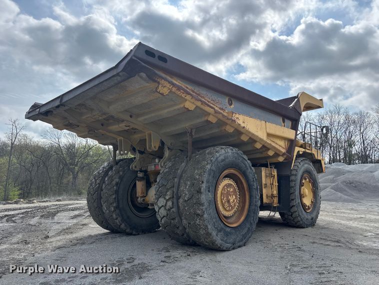 image for item FH7061 Komatsu KWA090HD-1 haul truck