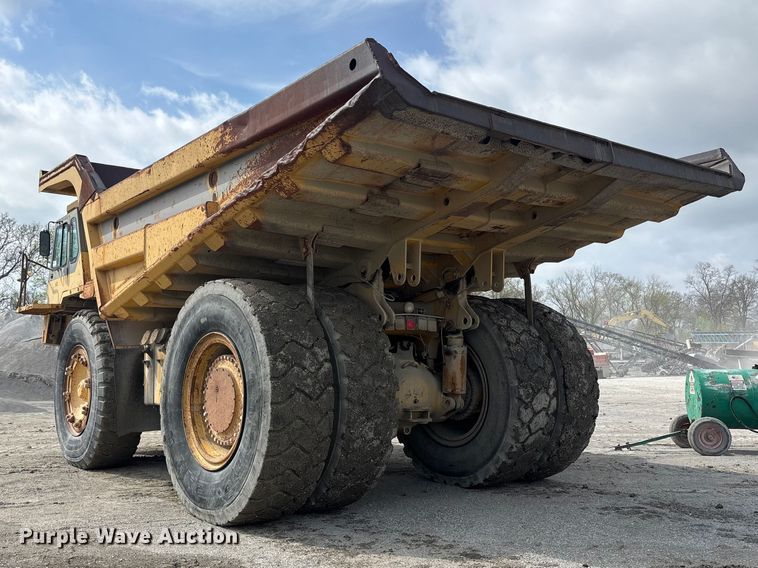 image for item FH7061 Komatsu KWA090HD-1 haul truck