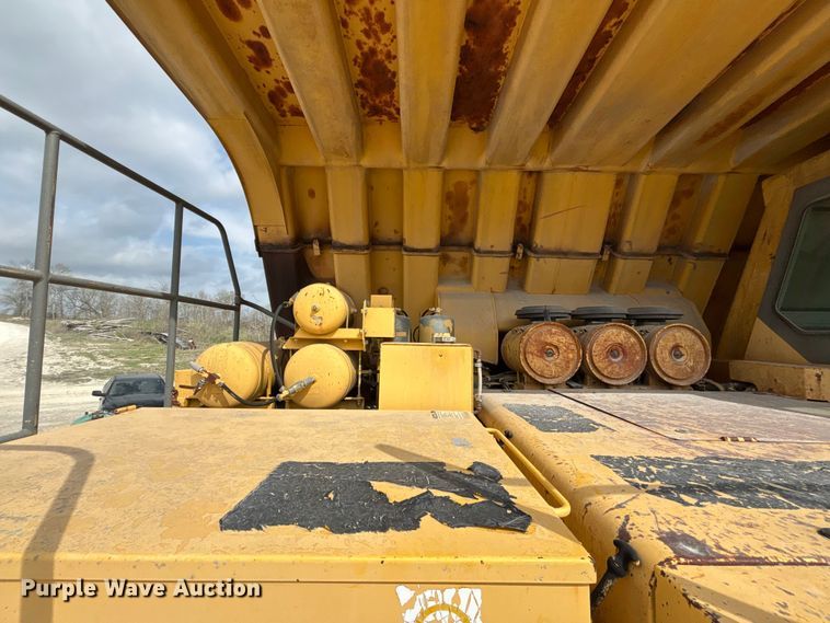 image for item FH7061 Komatsu KWA090HD-1 haul truck