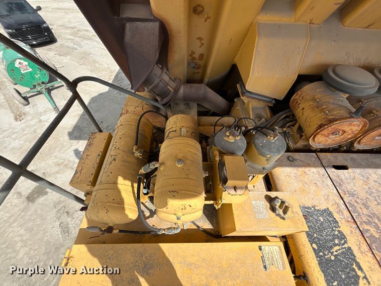 image for item FH7061 Komatsu KWA090HD-1 haul truck