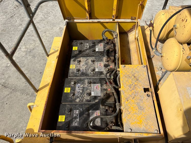 image for item FH7061 Komatsu KWA090HD-1 haul truck