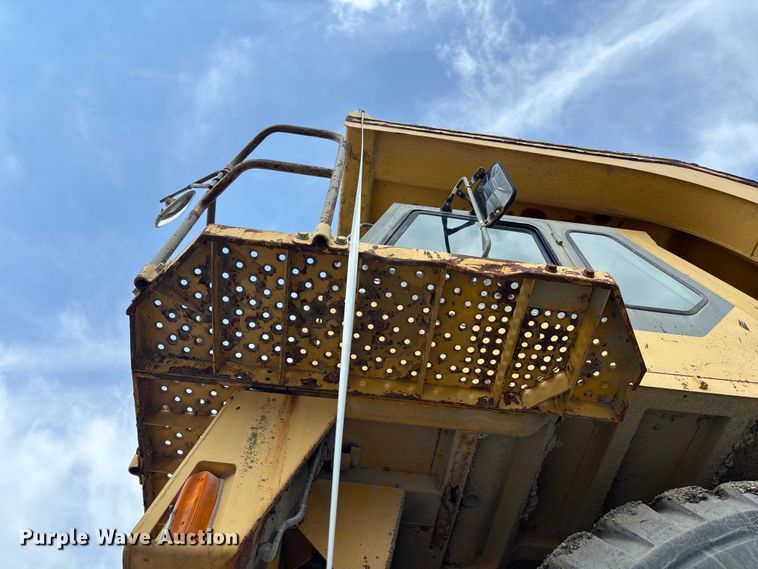 image for item FH7061 Komatsu KWA090HD-1 haul truck