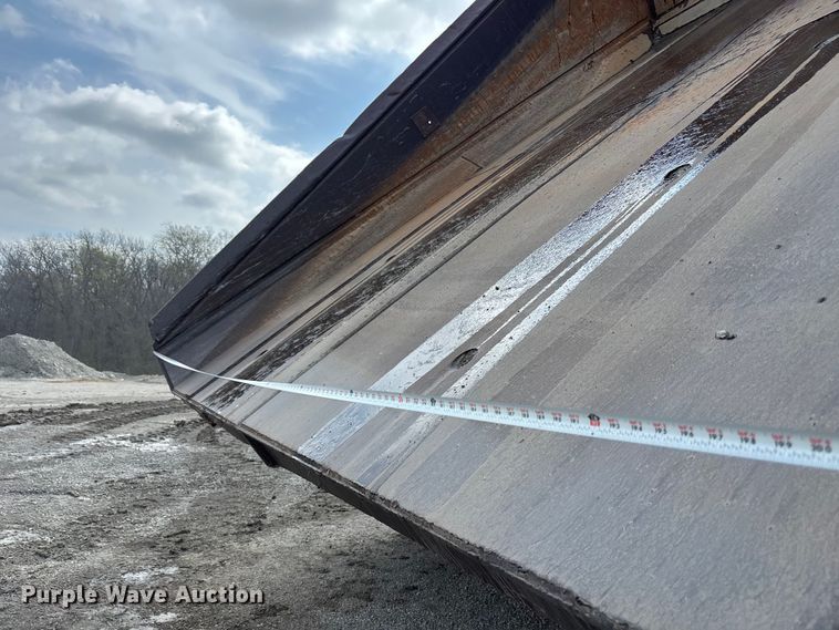 image for item FH7061 Komatsu KWA090HD-1 haul truck