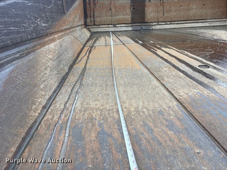 image for item FH7061 Komatsu KWA090HD-1 haul truck