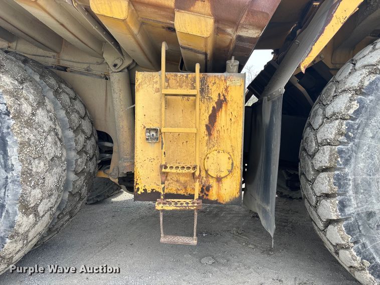 image for item FH7061 Komatsu KWA090HD-1 haul truck